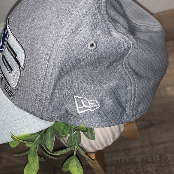 NEW ERA LA DODGERS 2018 WORLD SERIES CHAMPION CAP - Picture 5 of 11